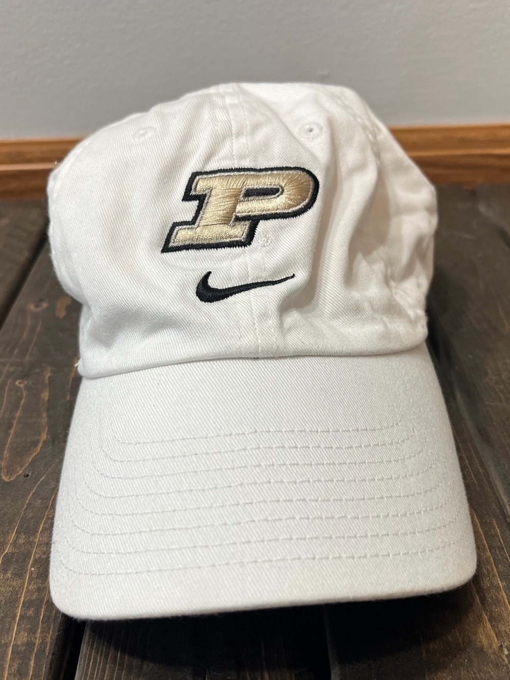 Purdue Boilermakers Nike Hat Baseball Cap On-Field Adjustable Club Cap M/L White